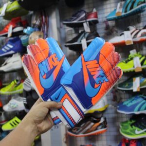 GĂNG TAY THỦ MÔN NIKE MÀU CAM