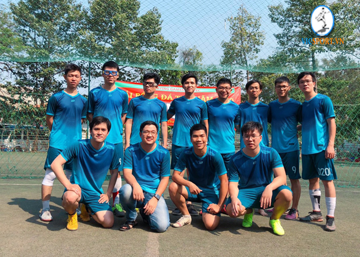 TPEC LEAGUE TRONG MÀU ÁO WINNER