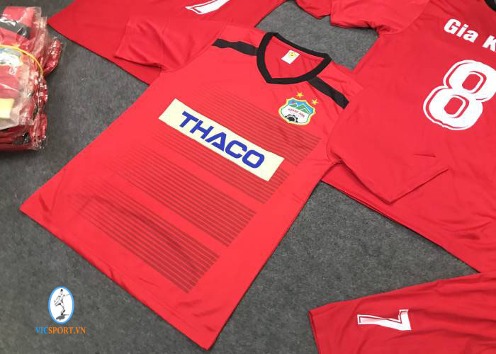 KHÁCH TRONG MÀU ÁO HOÀNG ANH GIA LAI ĐỎ 2019 - Hình ảnh 3