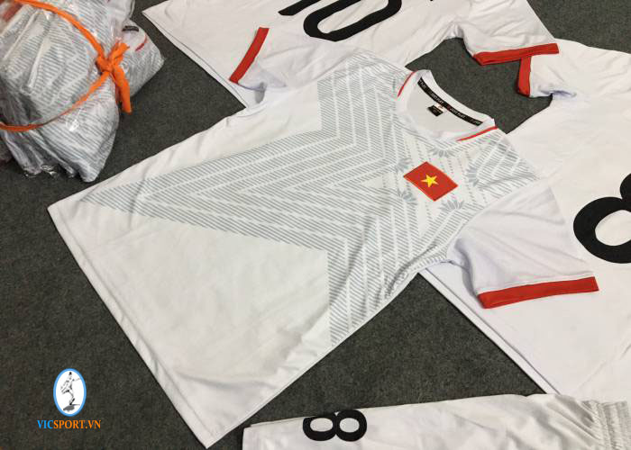 ÁO VIỆT NAM TRẮNG 2020 IN CHO KHÁCH - Hình ảnh 3