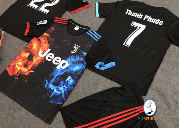 ÁO JUVENTUS ĐEN LOANG IN CHO KHÁCH - Hình ảnh 4