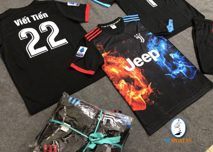 ÁO JUVENTUS ĐEN LOANG IN CHO KHÁCH - Hình ảnh 2