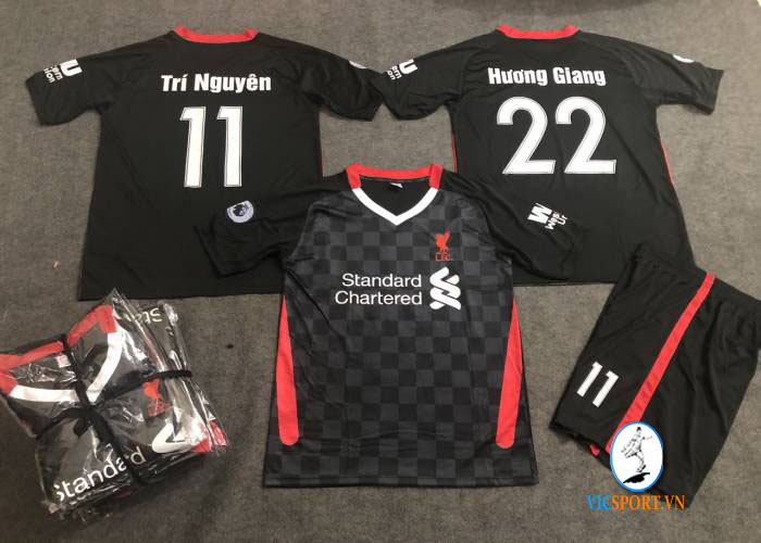 ÁO LIVERPOOL ĐEN 2020 IN CHO KHÁCH - Hình ảnh 5