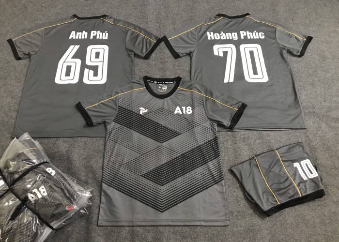 LỚP A18 TRONG MÀU ÁO CROSS XÁM - Hình ảnh 7