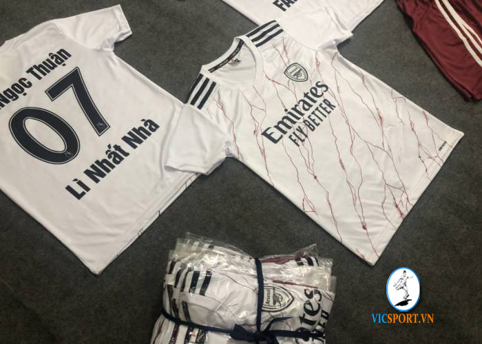 ÁO ARSENAL TRẮNG TRẺ EM IN CHO KHÁCH - Hình ảnh 3