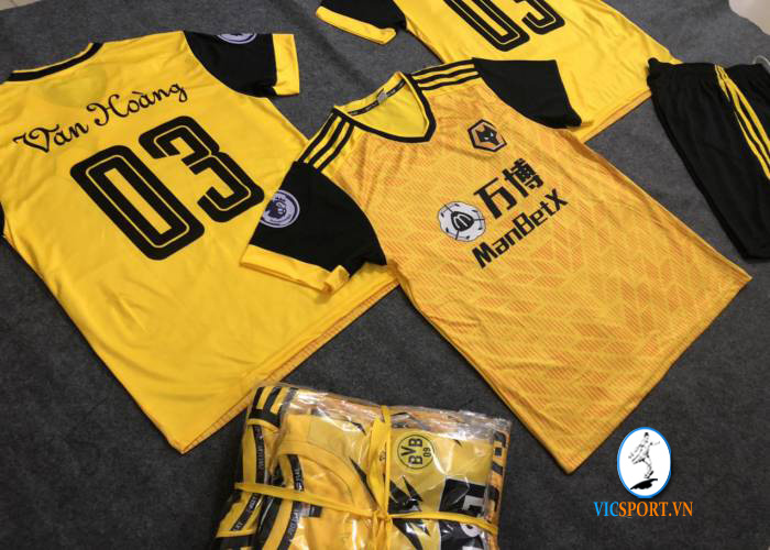 ÁO WOLVES HAMPTON VÀNG IN CHO KHÁCH - Hình ảnh 4