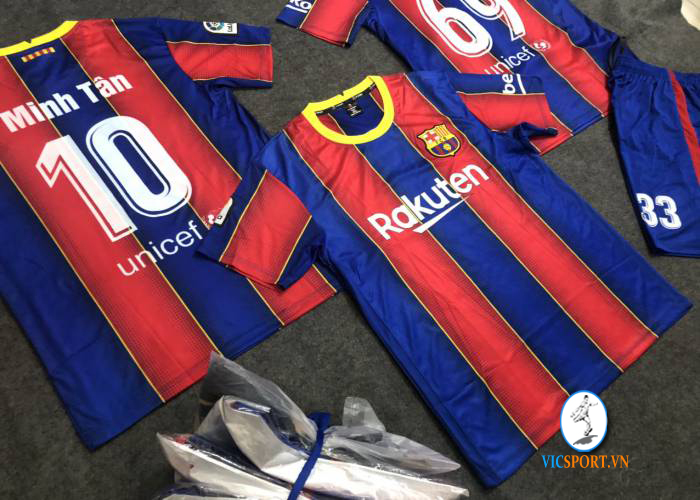 ÁO BARCELONE SÂN NHÀ IN CHO KHÁCH - Hình ảnh 5
