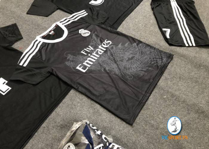 ÁO REAL MADRID ĐEN RỒNG IN CHO KHÁCH - Hình ảnh 5