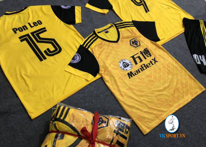 ÁO WOLVES HAMPTON VÀNG IN CHO KHÁCH - Hình ảnh 4
