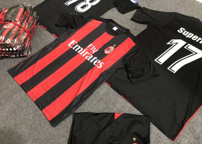 ÁO AC MILAN IN CHO KHÁCH - Hình ảnh 4