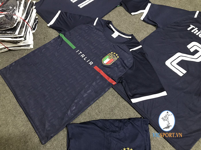 ÁO TRAINING ITALIA XANH ĐEN IN CHO KHÁCH - Hình ảnh 3