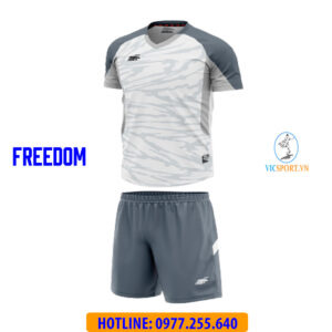 ÁO KHÔNG LOGO RIKI FREEDOM MÀU TRẮNG