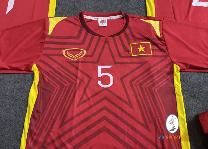 ÁO VIỆT NAM ĐỎ IN CHO KHÁCH - Hình ảnh 2
