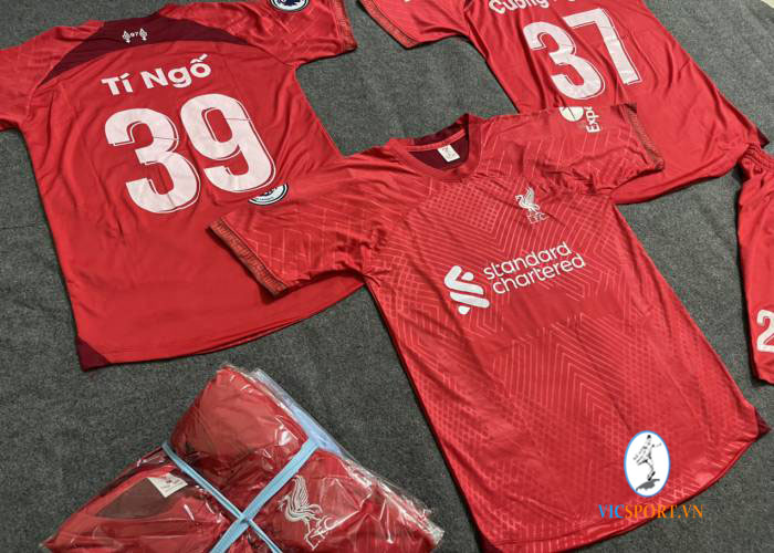 ÁO LIVERPOOL HỒNG 22-23 IN CHO KHÁCH - Hình ảnh 5