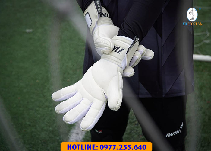 GĂNG TAY THỦ MÔN IWIN KEEPA PRO GK02 MÀU TRẮNG - Hình ảnh 2