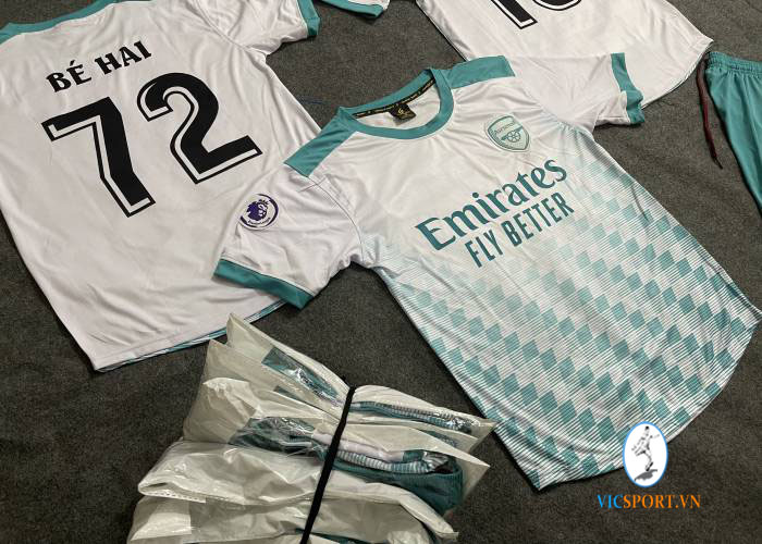 ÁO ARSENAL TRẮNG XANH IN CHO KHÁCH - Hình ảnh 3