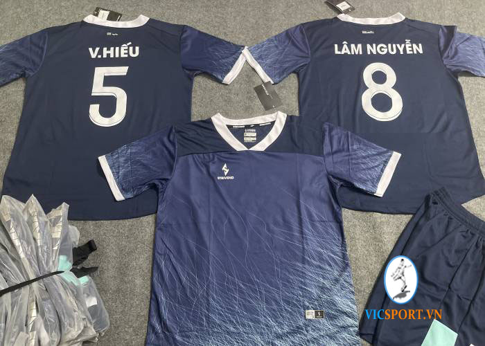 ÁO STRIVEND V3 XANH ĐEN IN CHO KHÁCH - Hình ảnh 4