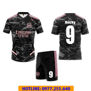 ÁO ARSENAL ĐEN HỒNG IN CHO KHÁCH