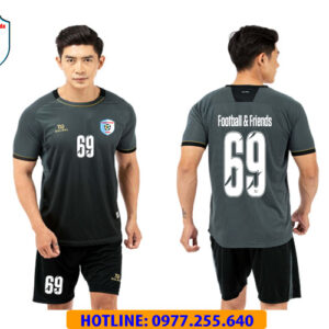 FOOTBALL & FRIENDS CỘNG HÒA
