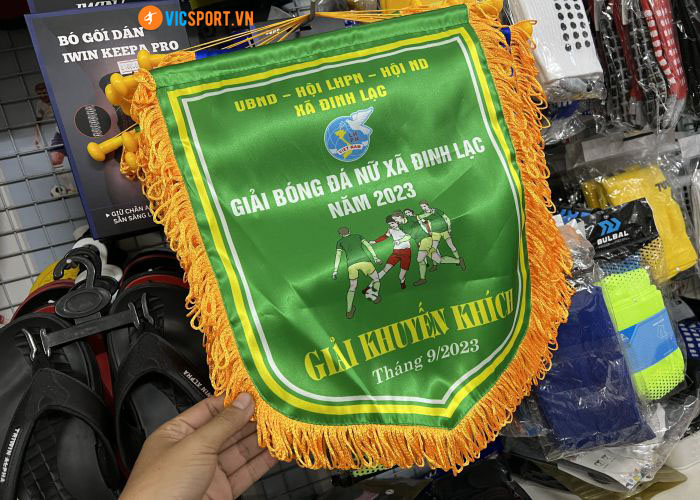 Cờ bầu lưu niệm - cờ giải (thiết kế theo yêu cầu) - Hình ảnh 21