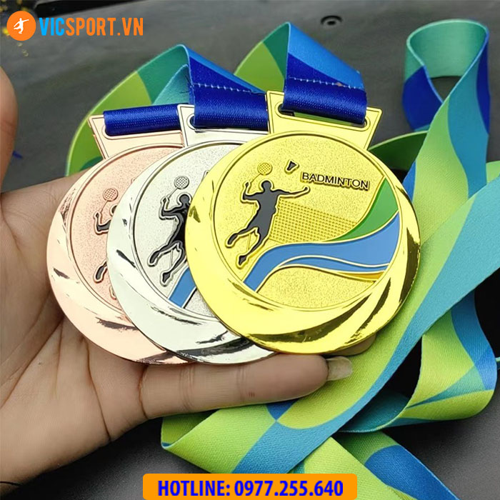 Huy chương cầu lông hình người đánh cầu